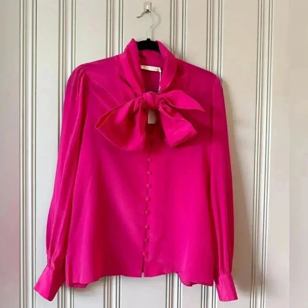 NWT MARIE OLIVER Felix 100% Silk Blouse Rogue, Fuchsia Bow Button down, Sz Small